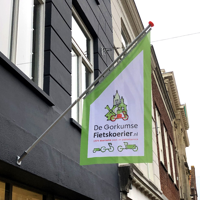 Kioskvlag 68x68x136cm